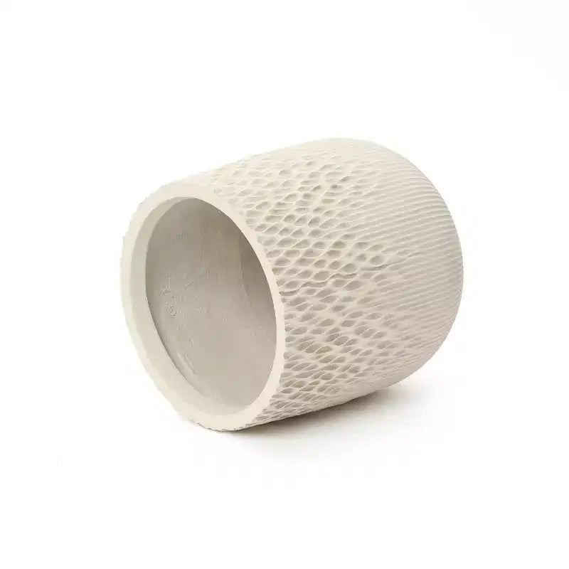 Jardinière ronde antique blanc cassé, texture dégradée foncée à claire, design conique