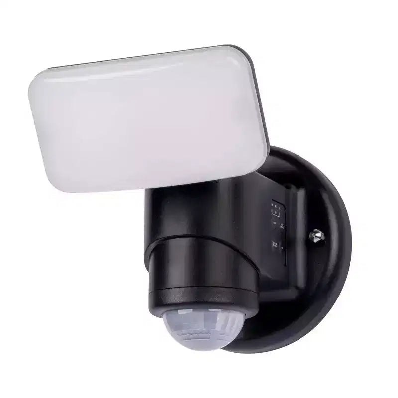 Projecteur de sécurité à détecteur de mouvement câblé avec suivi dynamique - LED d'extérieur 2000 Lumens 120V