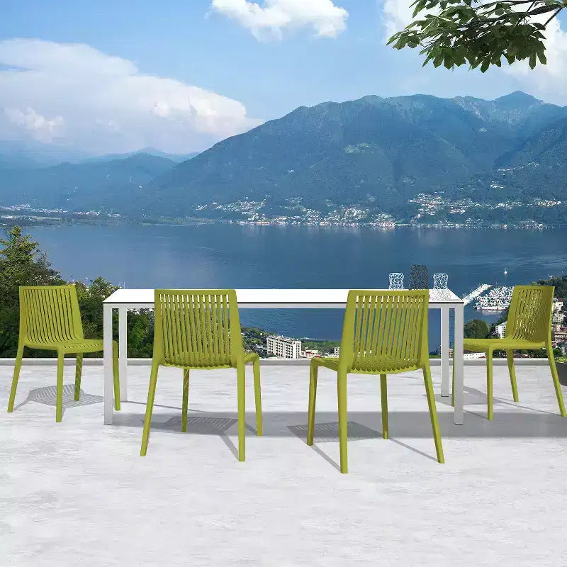 Chaises de salle à manger empilables modernes en résine plastique pour l'extérieur/l'intérieur