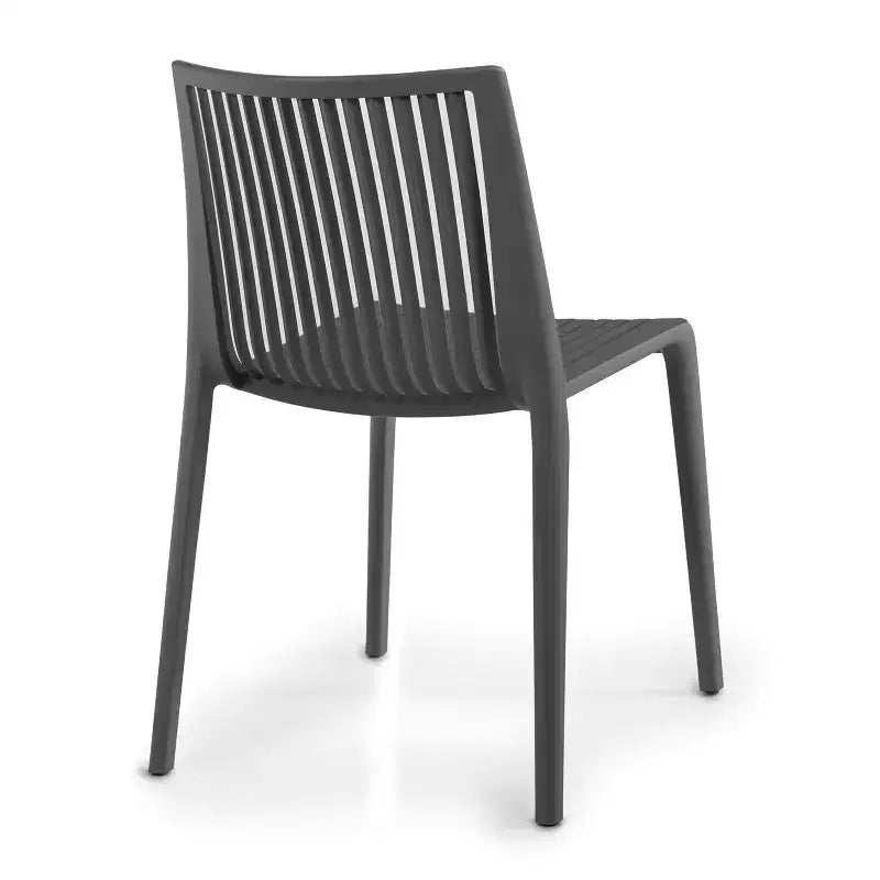 Chaises de salle à manger empilables modernes en résine plastique pour l'extérieur/l'intérieur