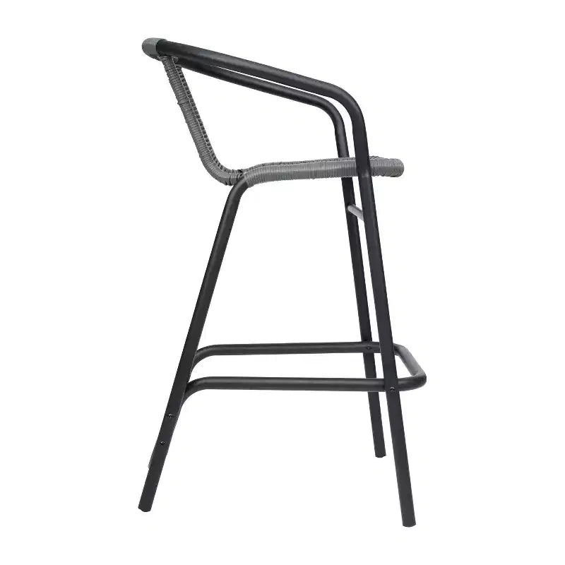 Tabouret de bar en rotin style restaurant d'extérieur
