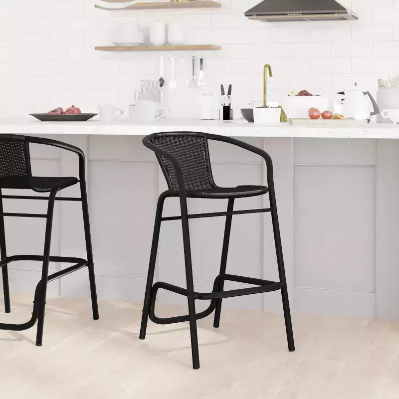 Tabouret de bar en rotin style restaurant d'extérieur